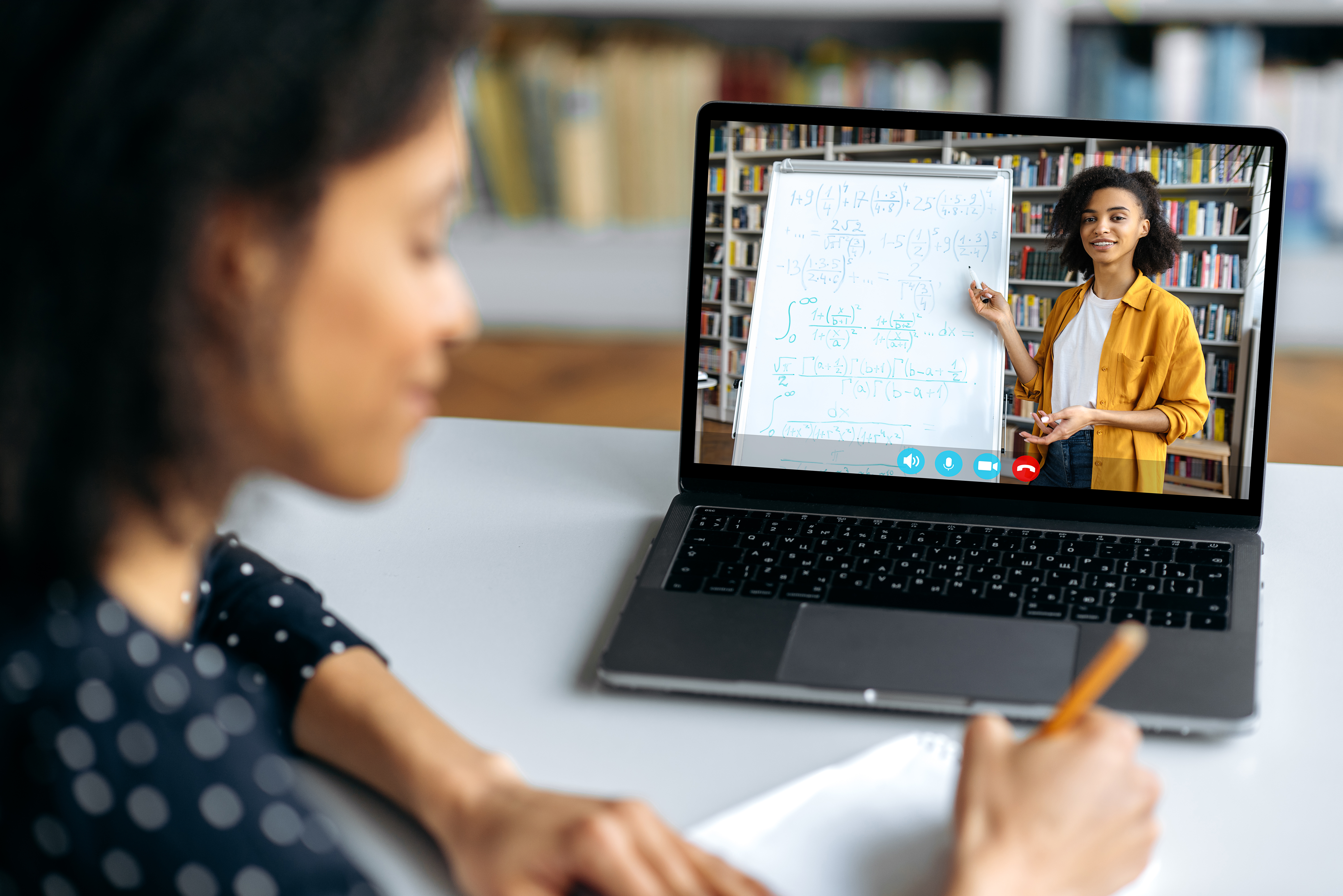 Functional Skills Level 2 English and Maths courses that create success!